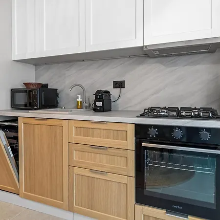 Japandi - Odyssey Pool & * 那沃达利