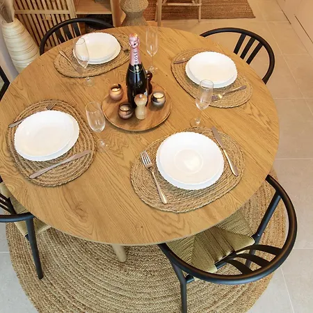 Japandi - Odyssey Pool & 公寓 那沃达利