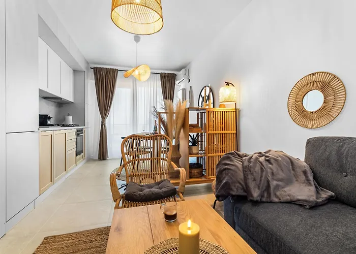 Japandi In Odyssey Pool&spa Năvodari