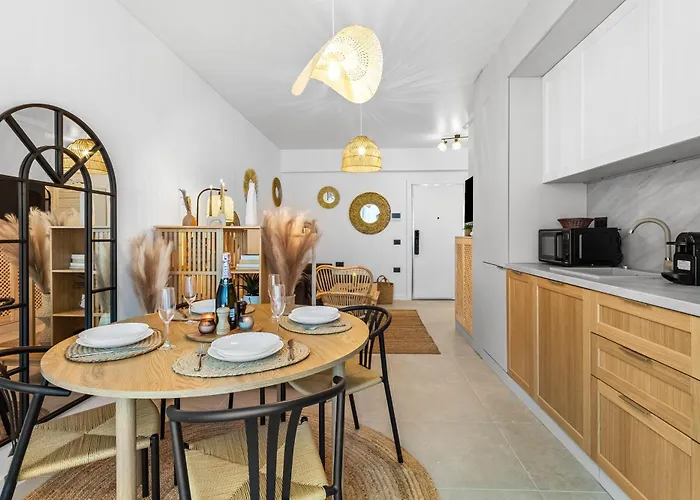 Japandi - Odyssey Pool & * Năvodari